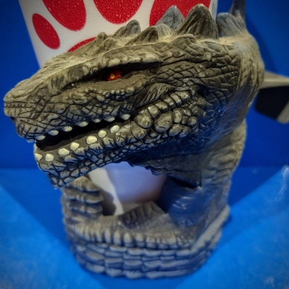 Godzilla Taco Bell Cup holder ゴジラ Vintage 1998 - Picture 2 of 7